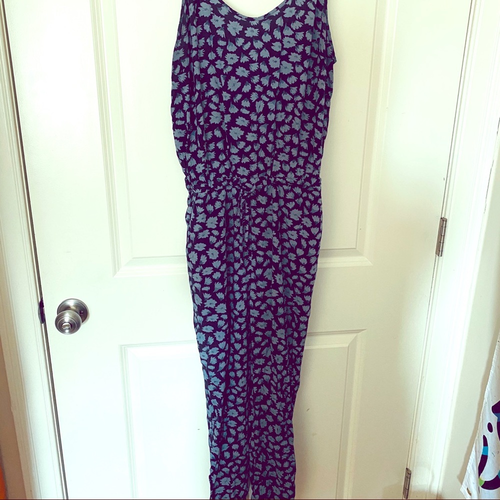 Banana Republic Jumper w Blue Flowers